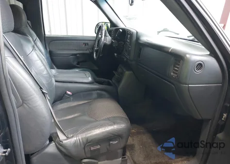 2002 Chevrolet Avalanche 1500 из США, поврежденный, VIN 3GNEK13TX2G201292